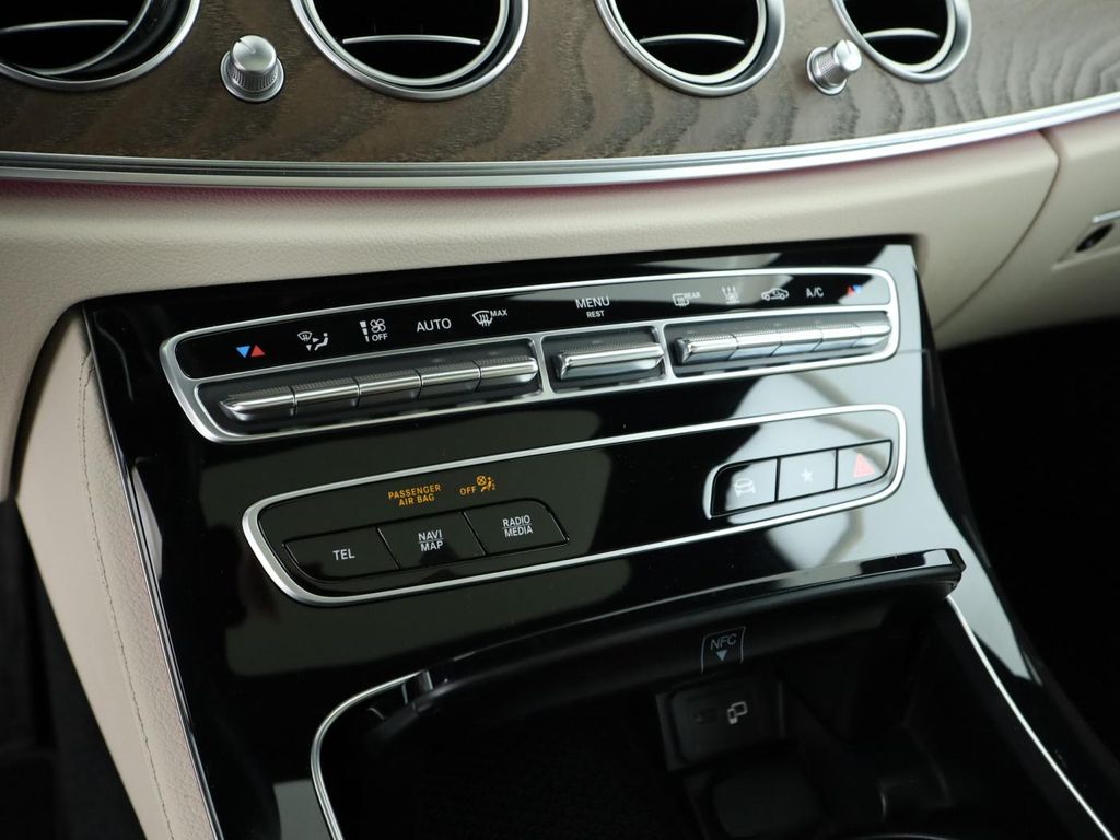 Mercedes-Benz E 300 2022