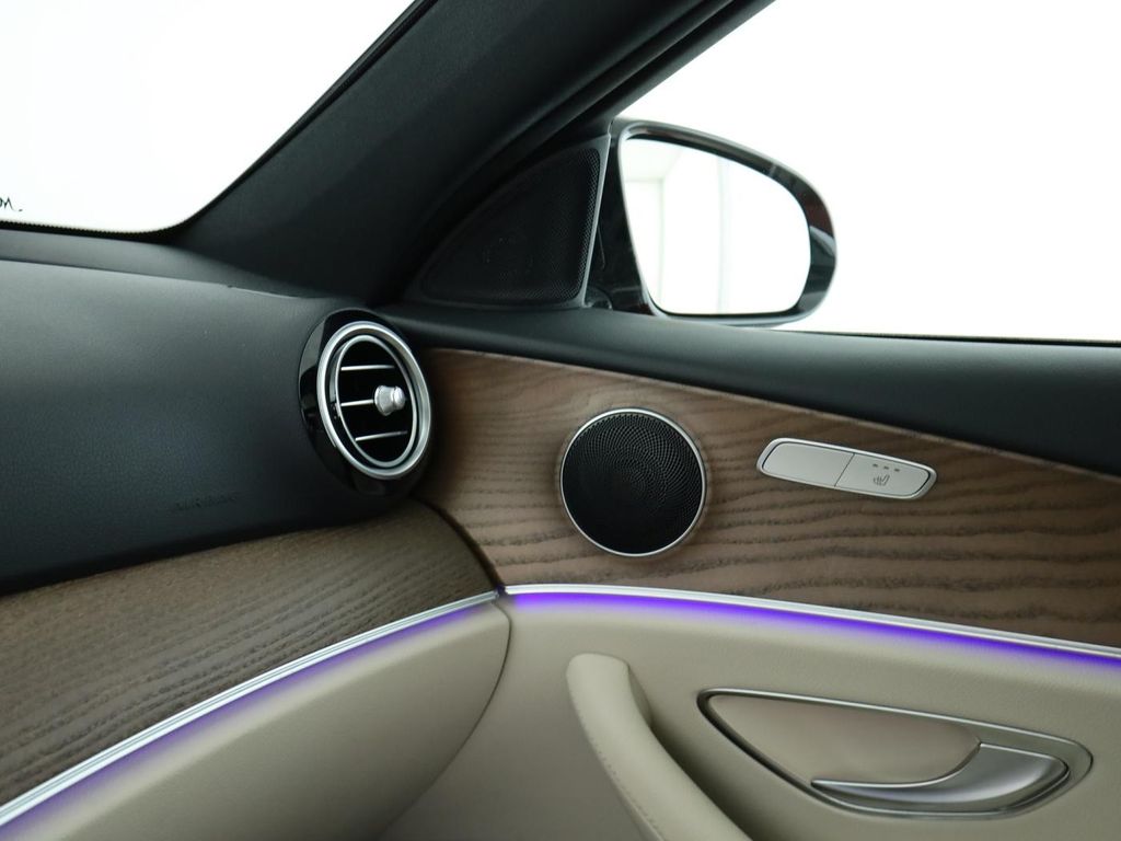 Mercedes-Benz E 300 2022