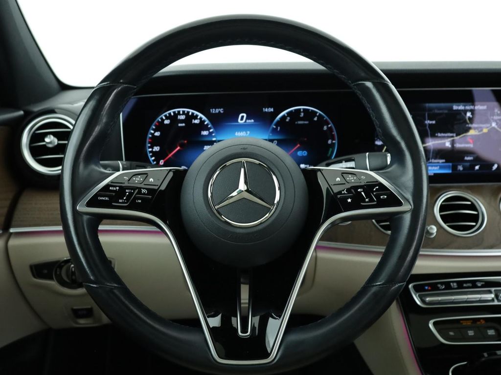 Mercedes-Benz E 300 2022