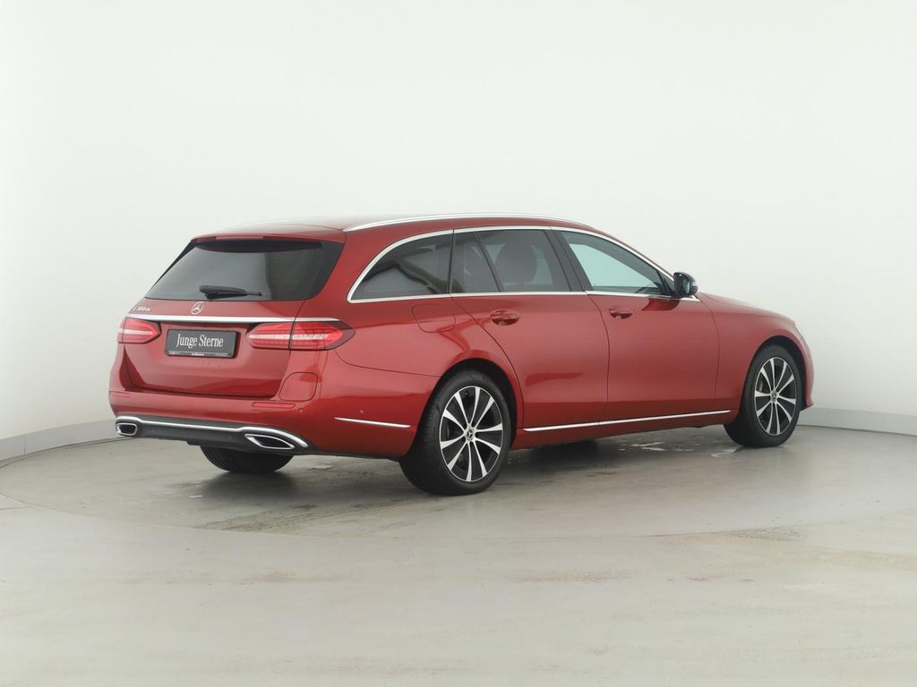 Mercedes-Benz E 300 2022