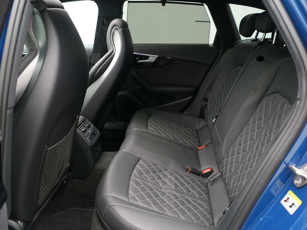 Audi S4 2024