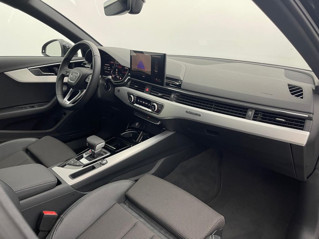 Audi A4 2024