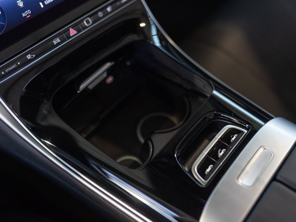 Mercedes-Benz CLE 200 2024