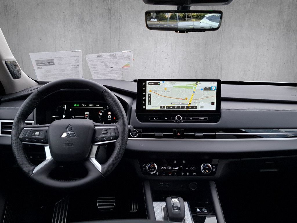 Mitsubishi Outlander 2025