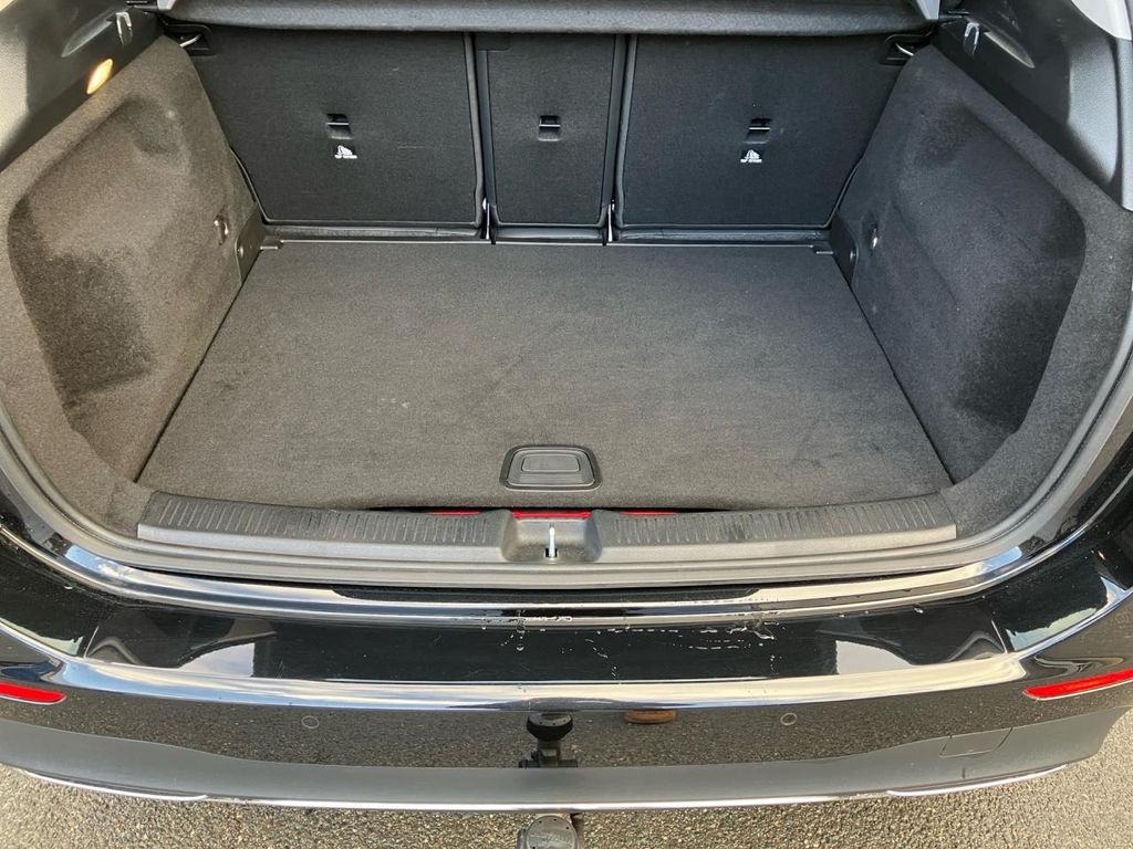 Mercedes-Benz B 250 2025