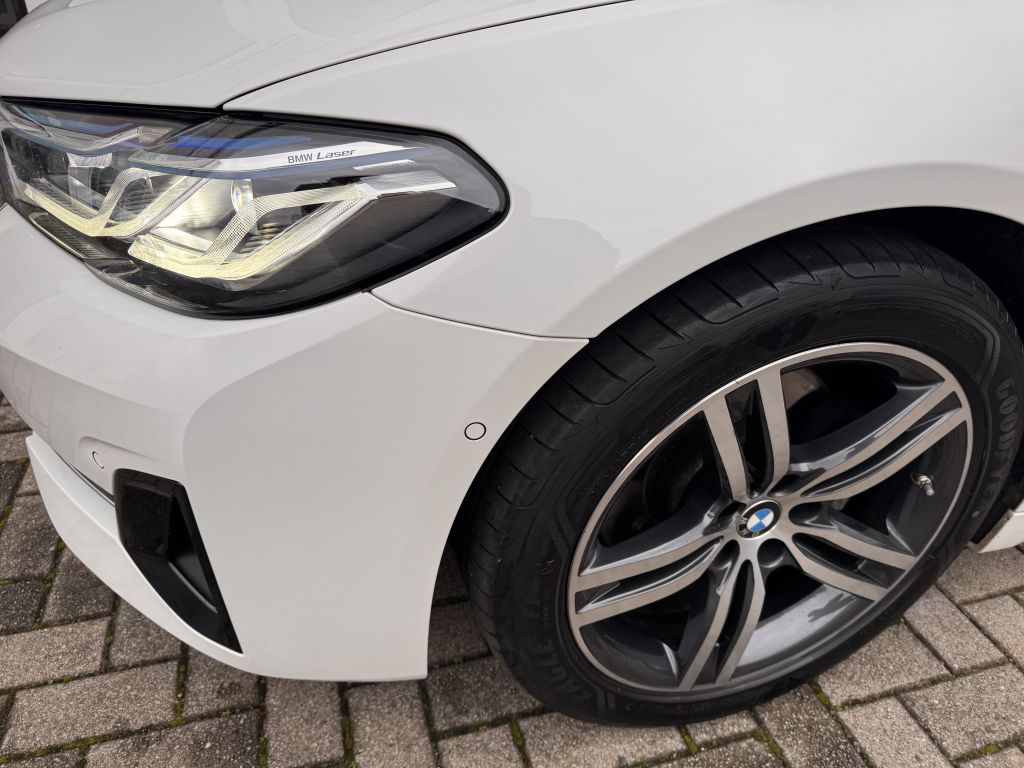 BMW 520 2022