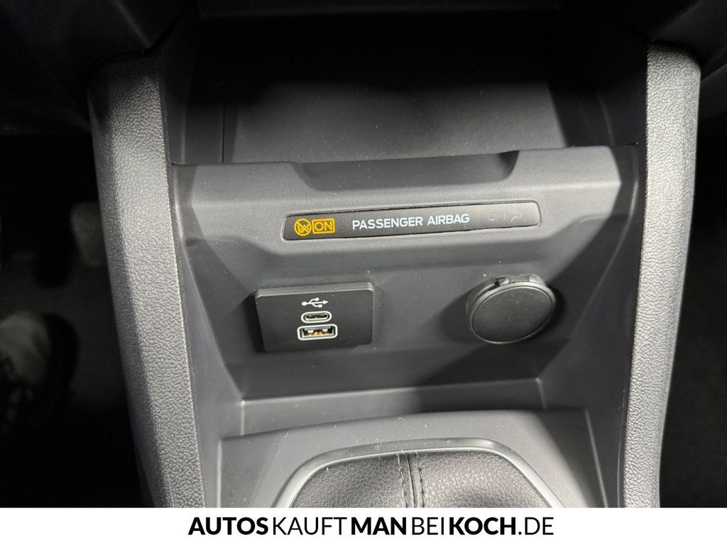 Ford Tourneo Courier 2025