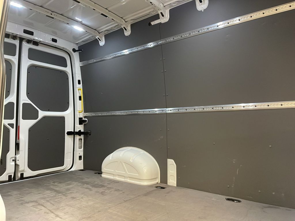 Volkswagen Crafter 2024