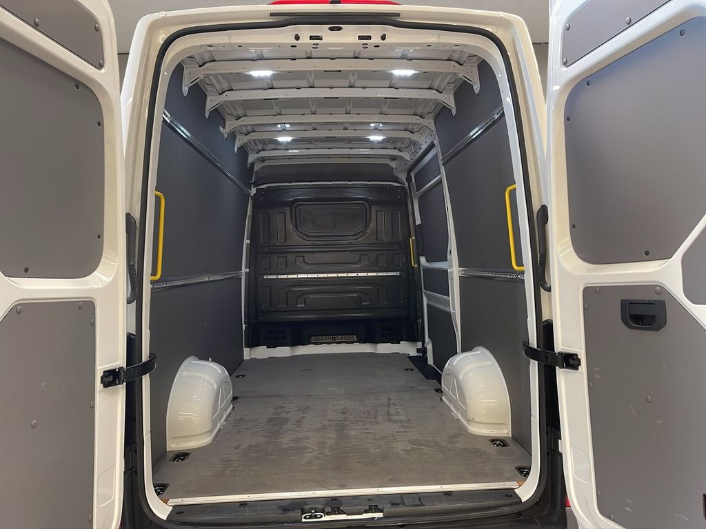 Volkswagen Crafter 2024