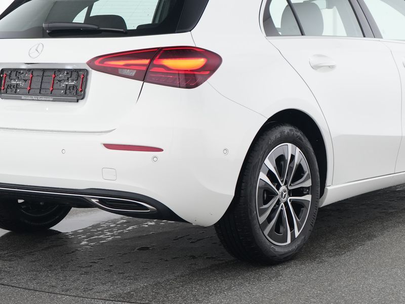 Mercedes-Benz A 180 2024