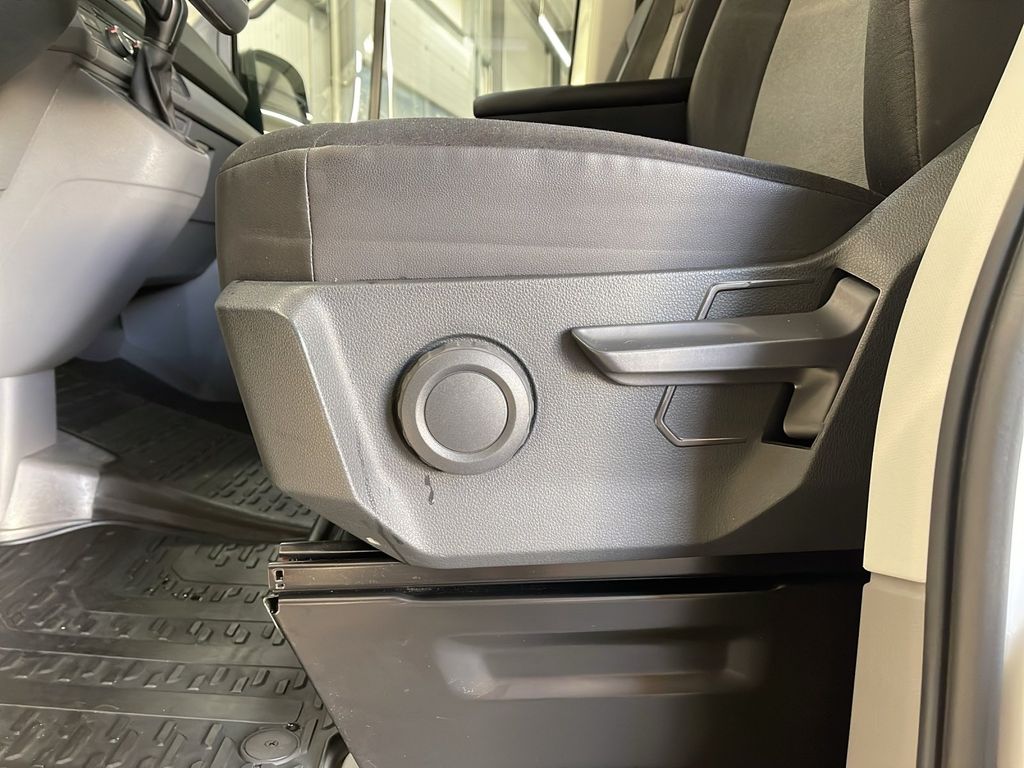 Volkswagen Crafter 2024