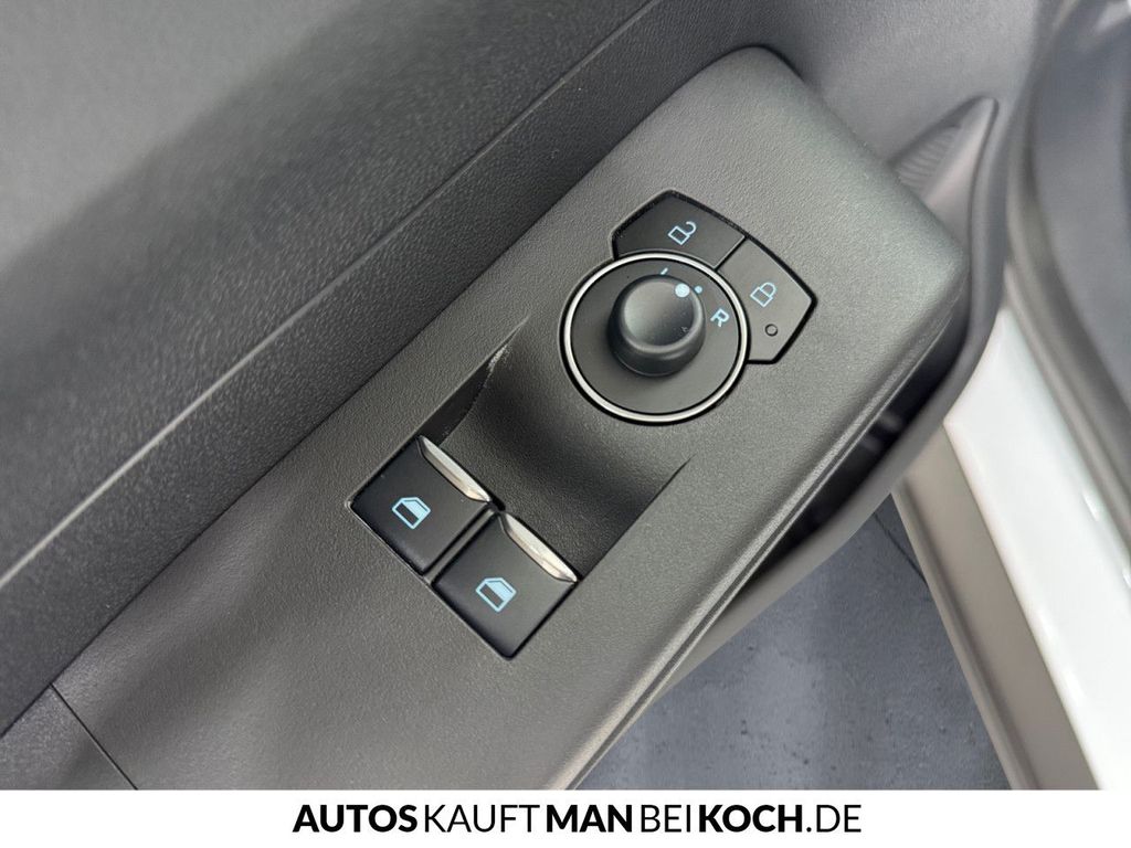 Ford Tourneo Courier 2025