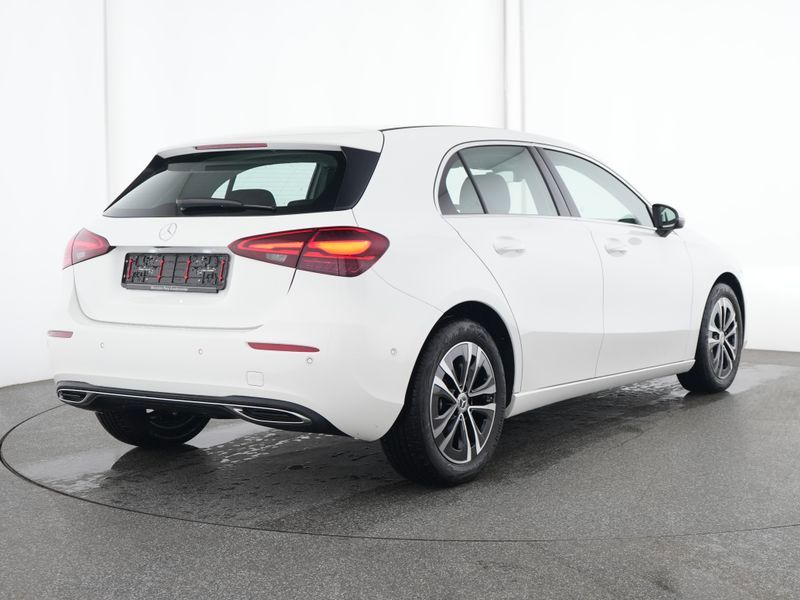 Mercedes-Benz A 180 2024