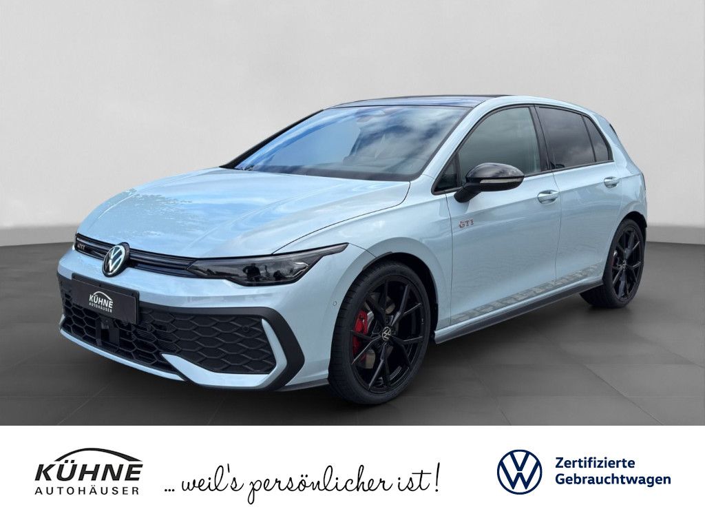 Volkswagen Golf 2025