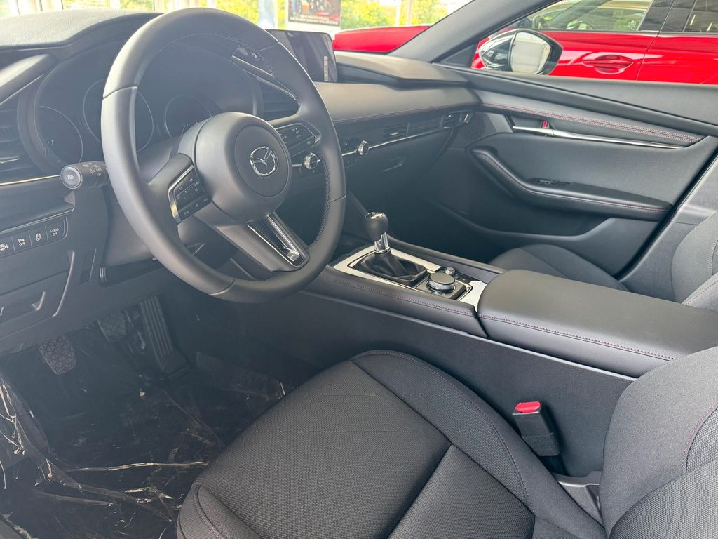 Mazda 3 2025