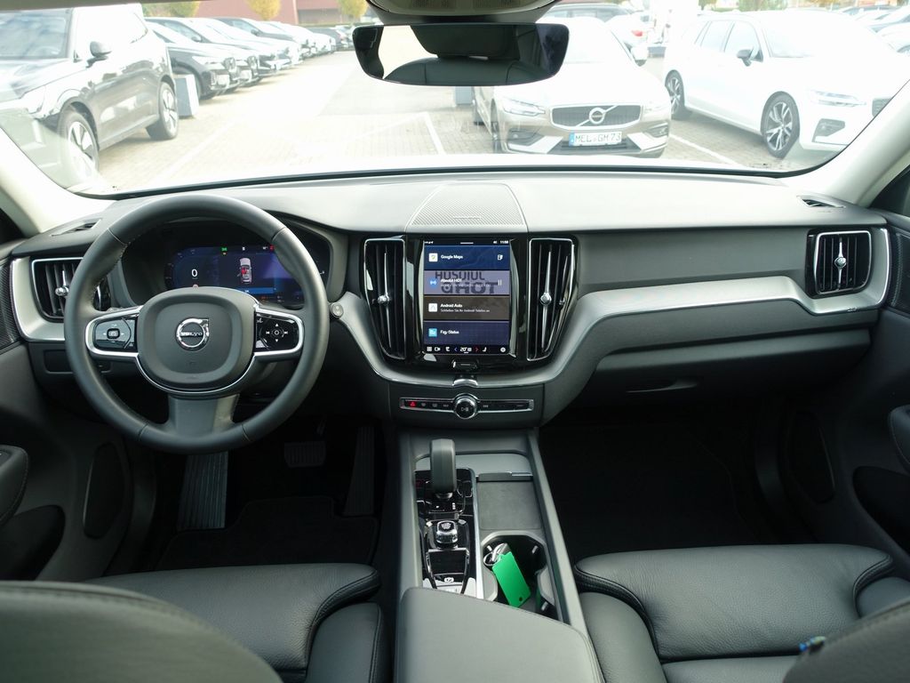 Volvo XC60 2025