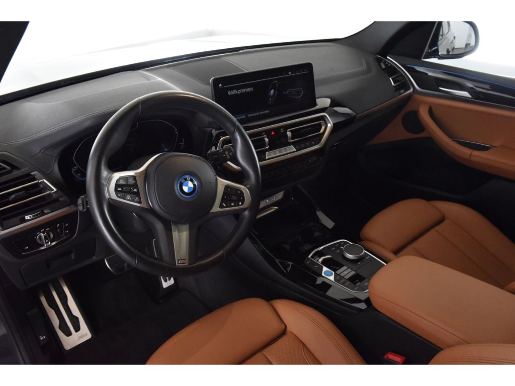 BMW iX3 2023