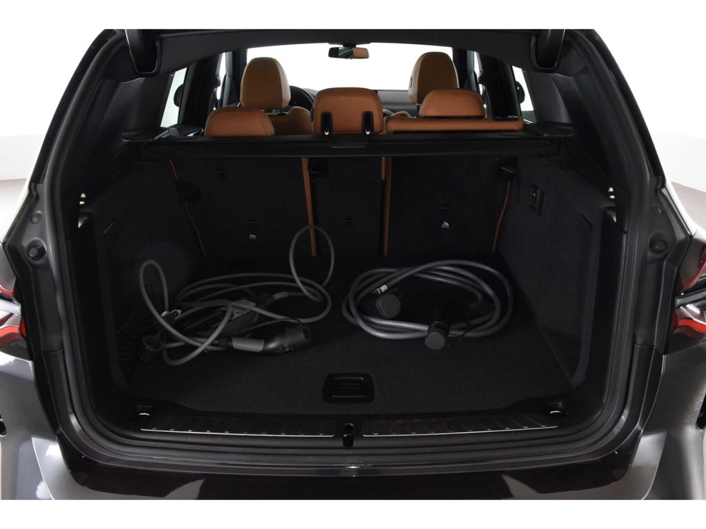 BMW iX3 2023