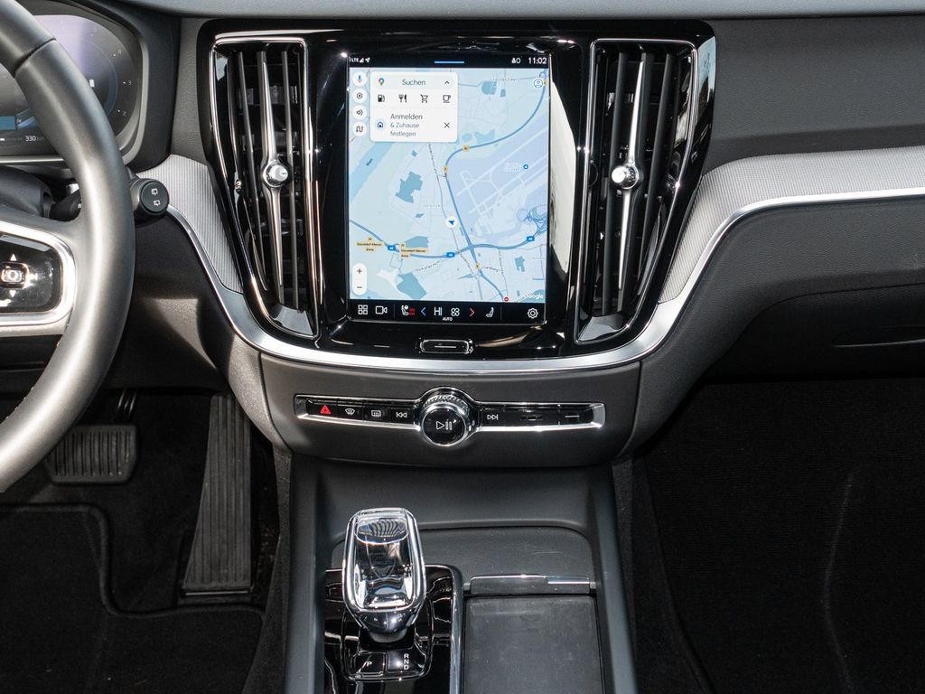 Volvo V60 Cross Country 2023