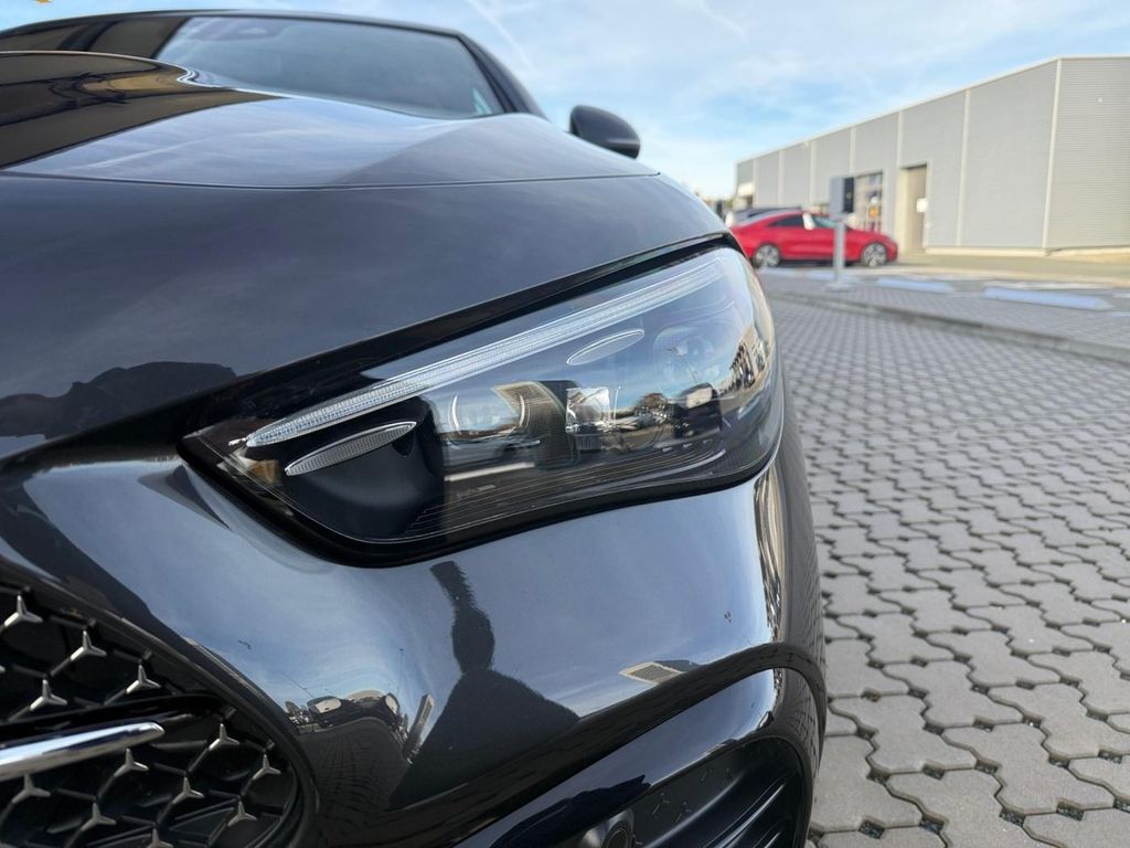 Mercedes-Benz CLE 200 2025