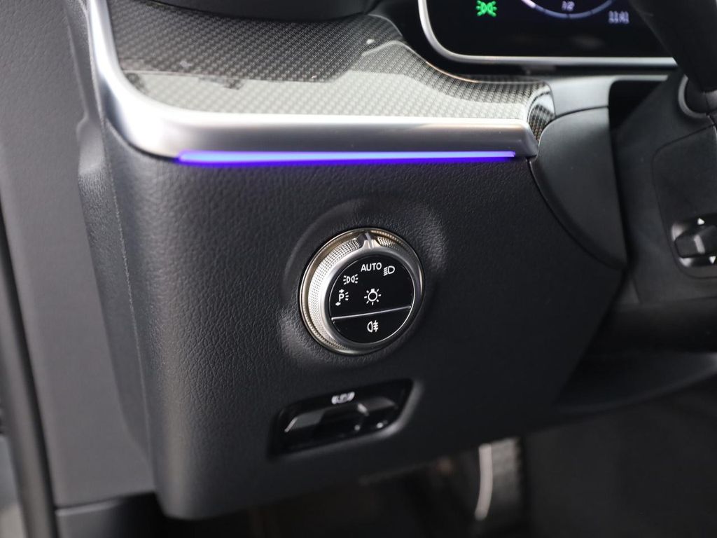 Mercedes-Benz C 220 2025