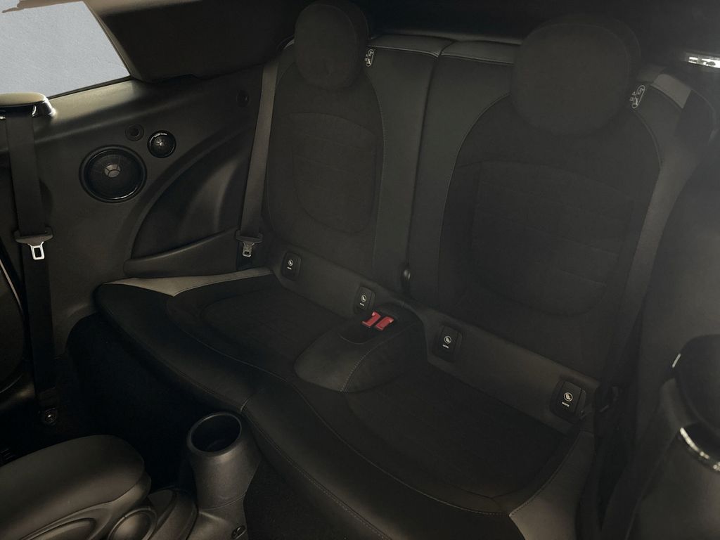 MINI Cooper Cabrio 2023