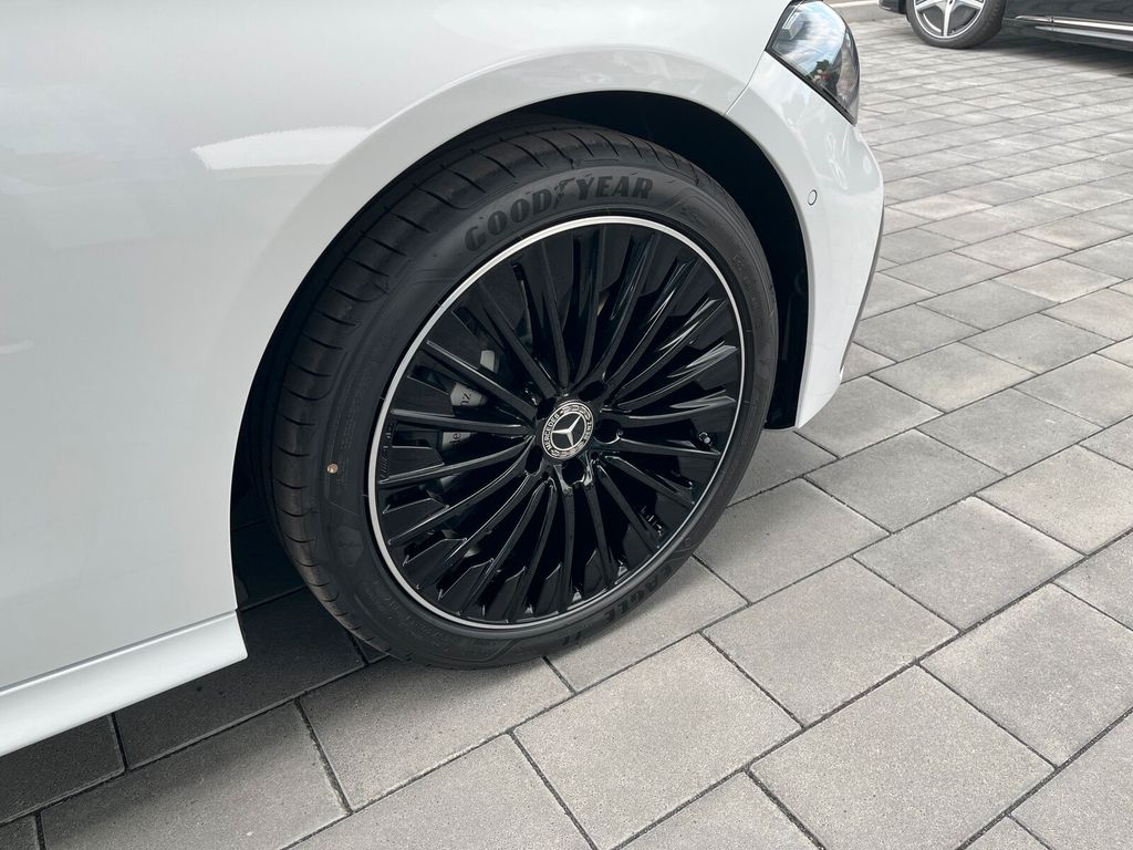 Mercedes-Benz CLE 200 2025