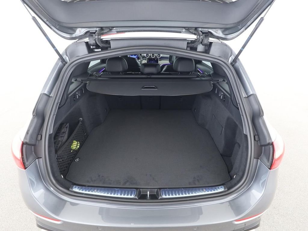 Mercedes-Benz C 220 2025