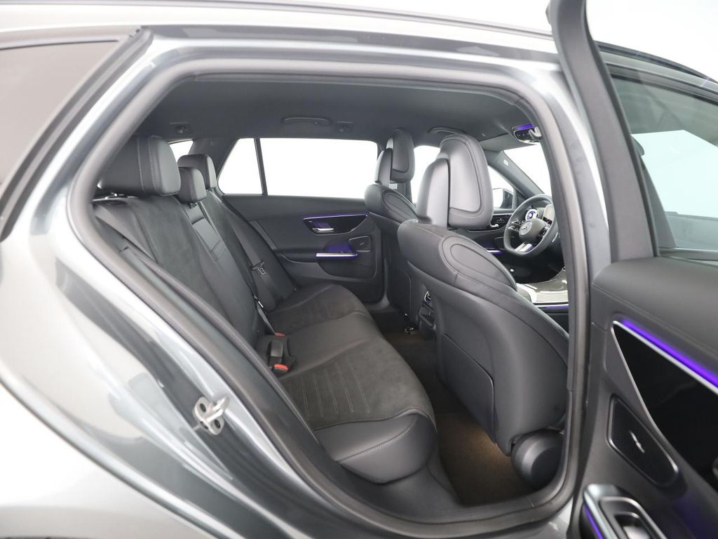 Mercedes-Benz C 220 2025