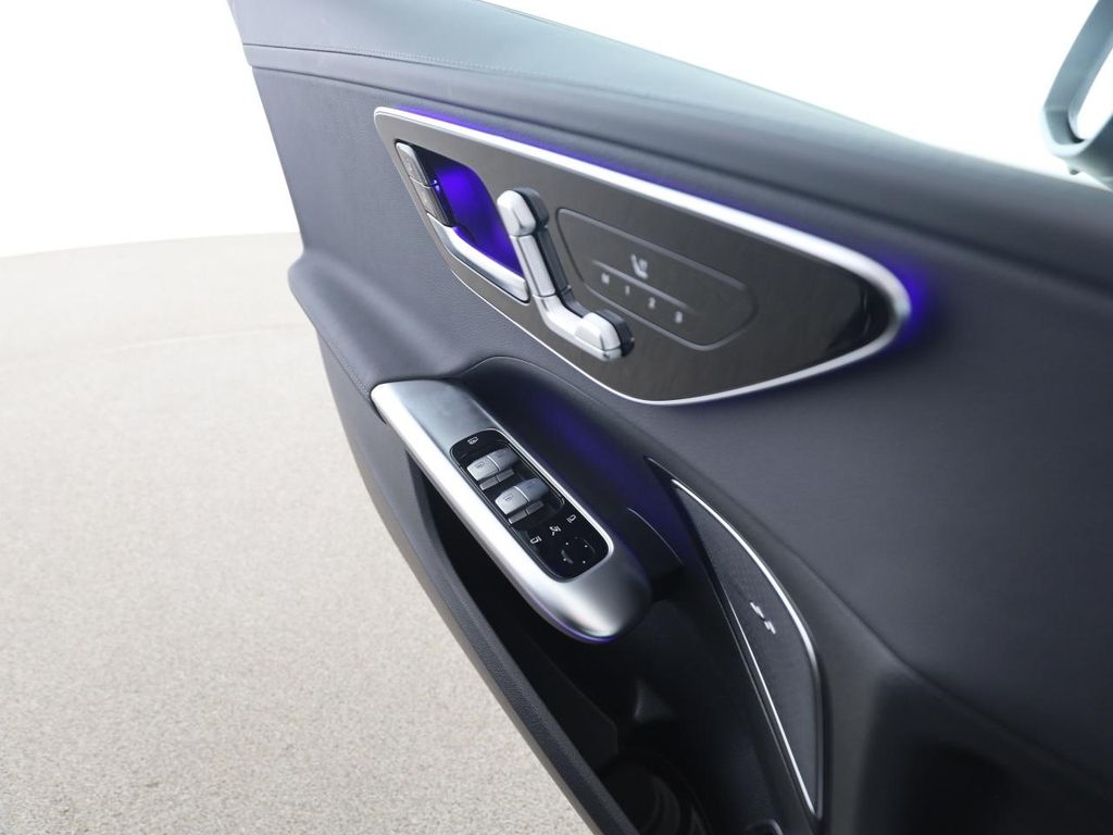 Mercedes-Benz C 220 2025