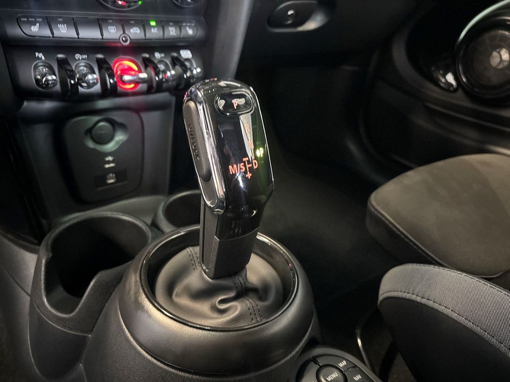 MINI Cooper Cabrio 2023