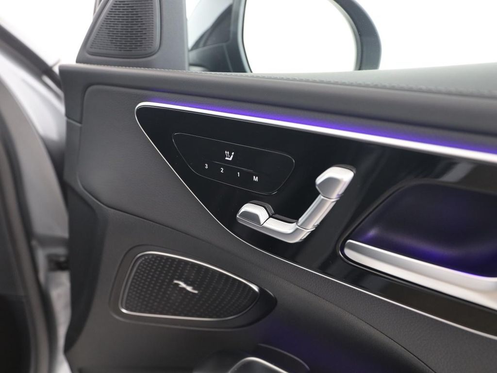 Mercedes-Benz C 220 2025