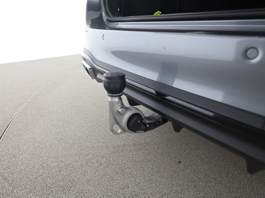 Mercedes-Benz C 220 2025