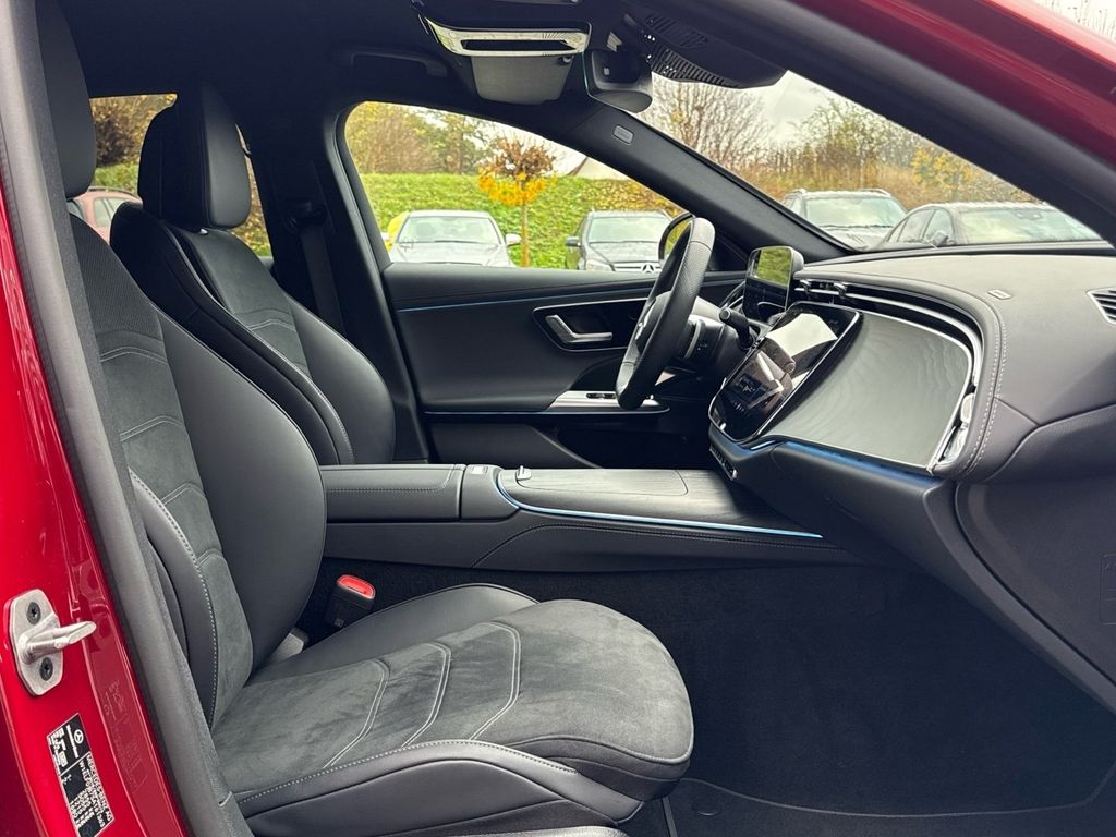 Mercedes-Benz E 300 2025
