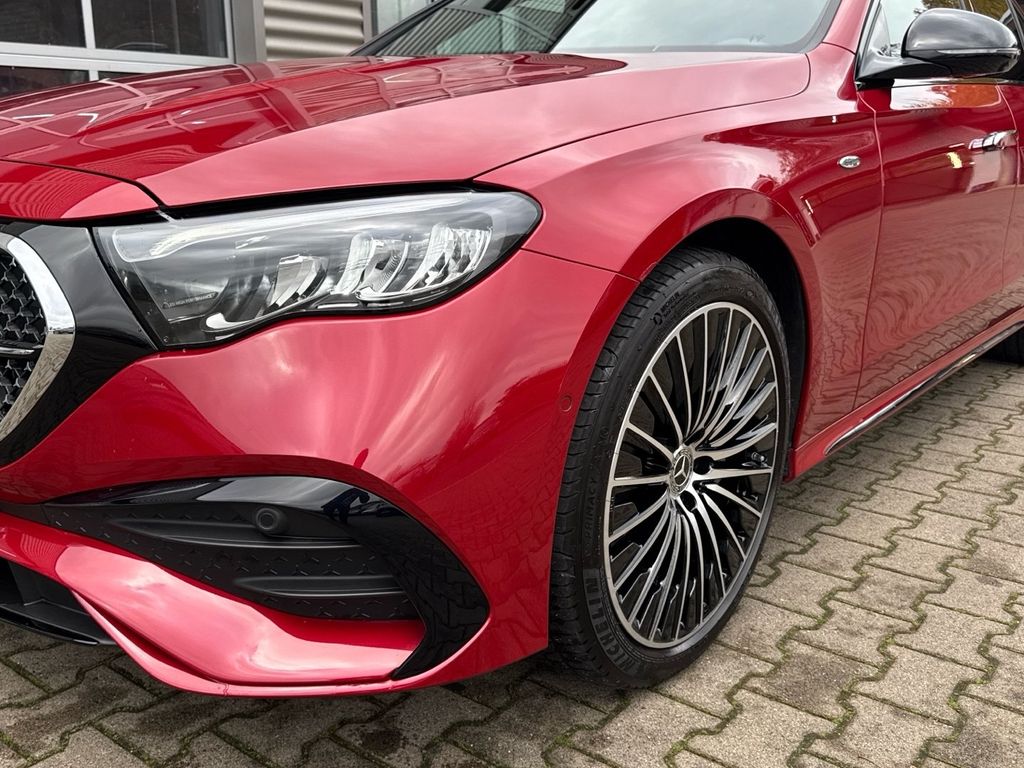 Mercedes-Benz E 300 2025