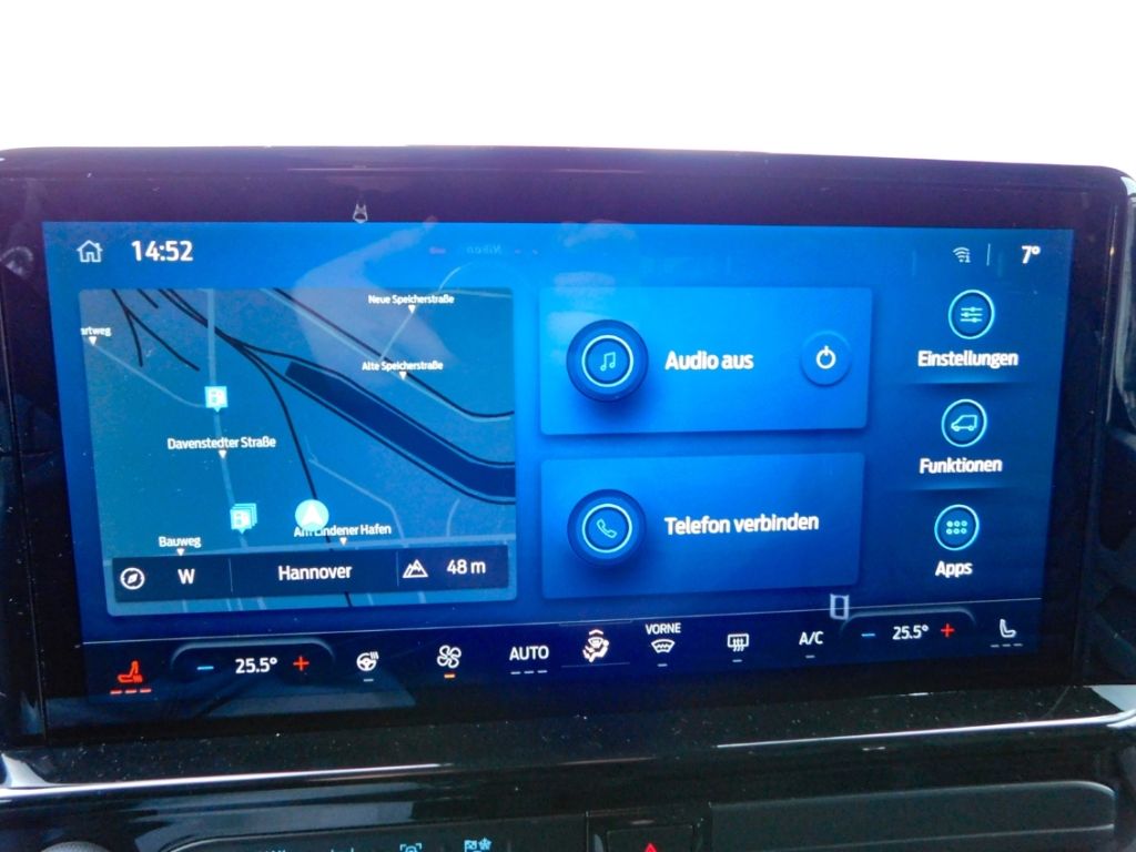 Ford Tourneo Custom 2025