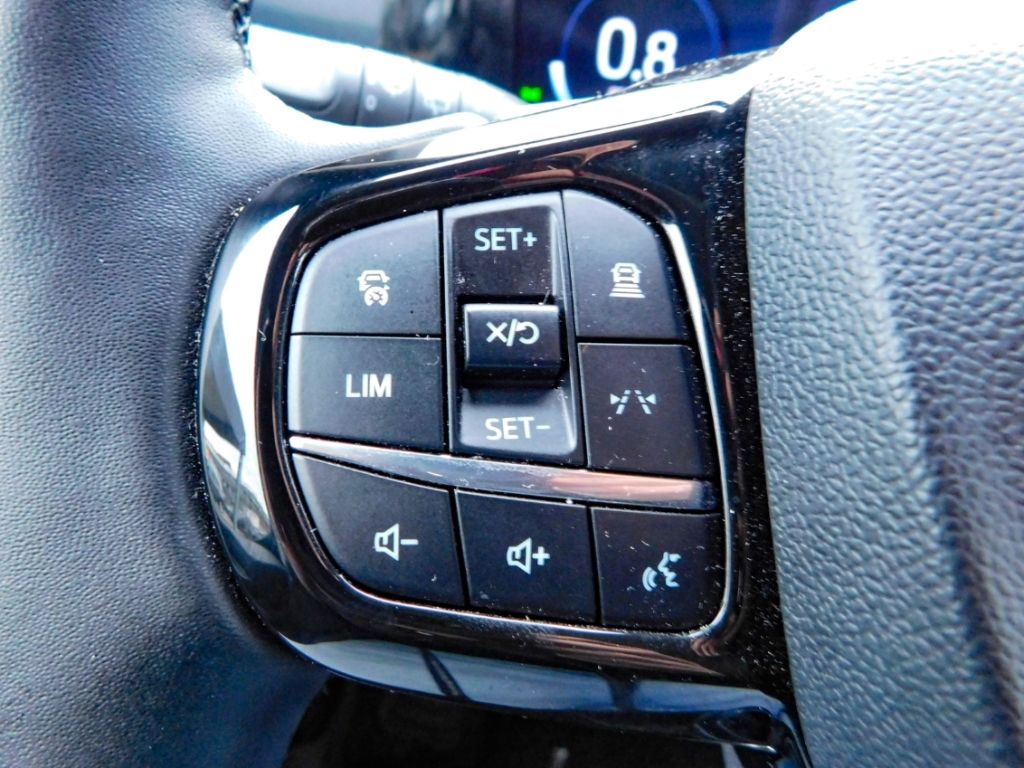 Ford Tourneo Custom 2025