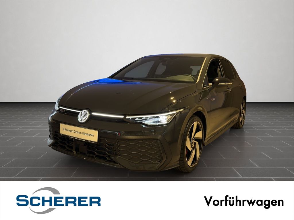 Volkswagen Golf 2025