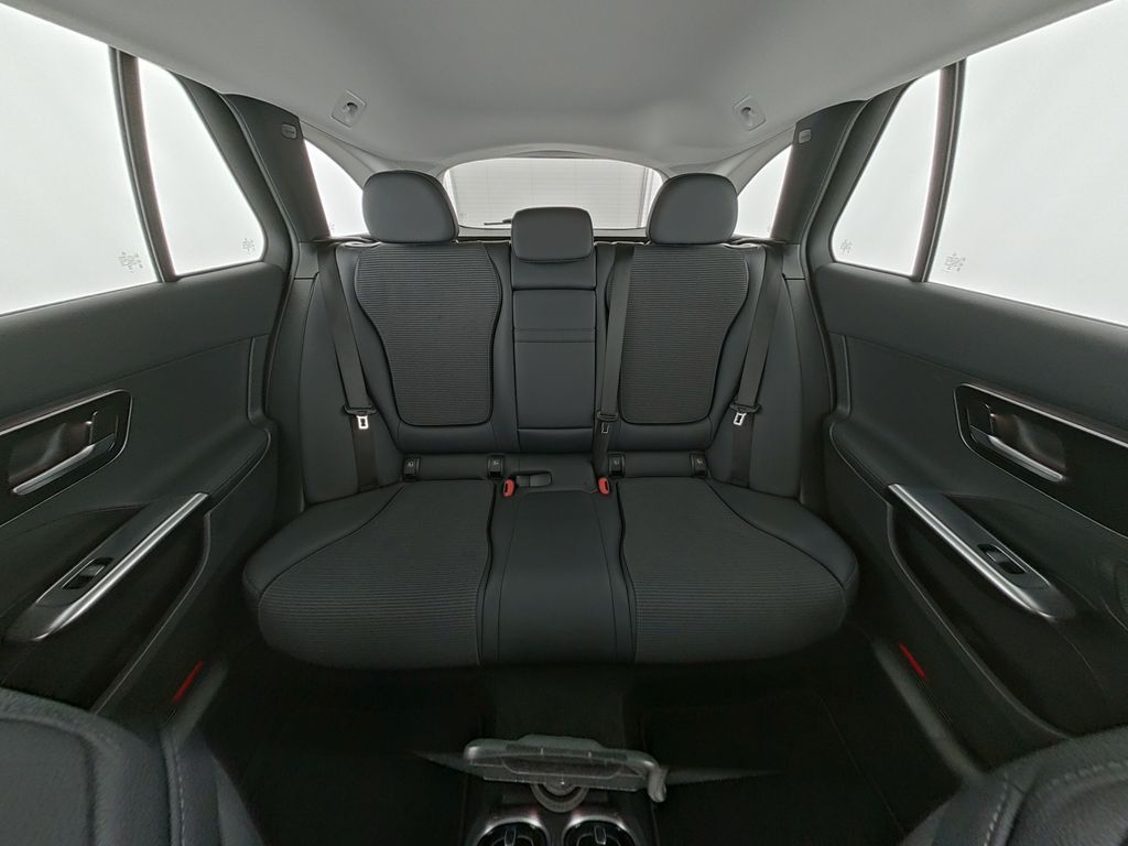 Mercedes-Benz C 200 2024