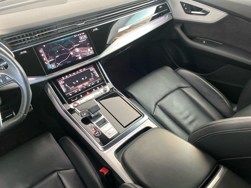 Audi SQ8 2021
