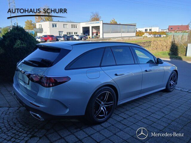 Mercedes-Benz E 220 2025