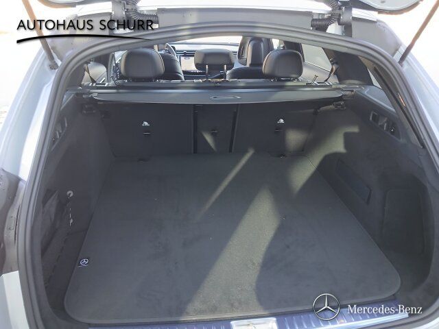 Mercedes-Benz E 220 2025