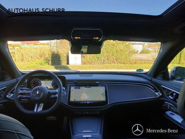 Mercedes-Benz E 220 2025