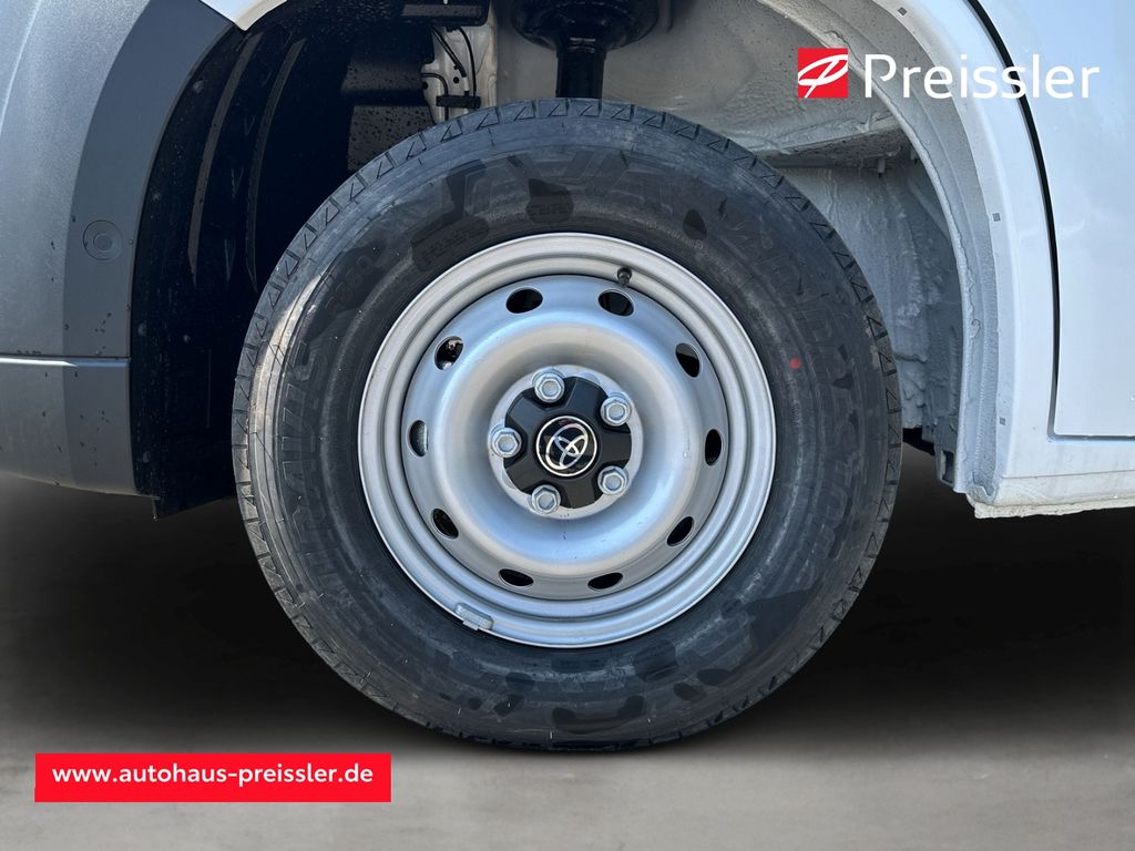 Toyota Proace Max 2024