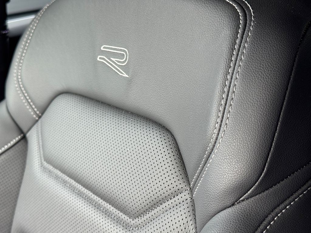 Volkswagen Touareg 2025