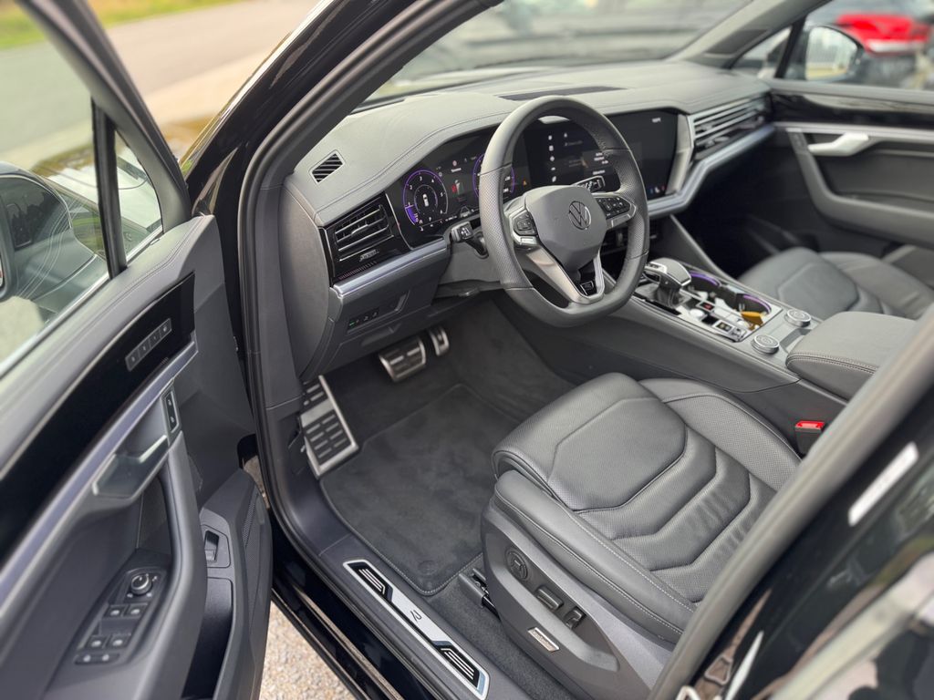 Volkswagen Touareg 2025