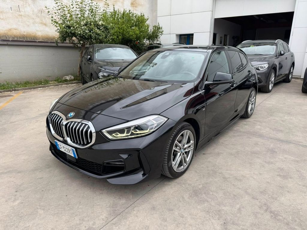 BMW 118 2021