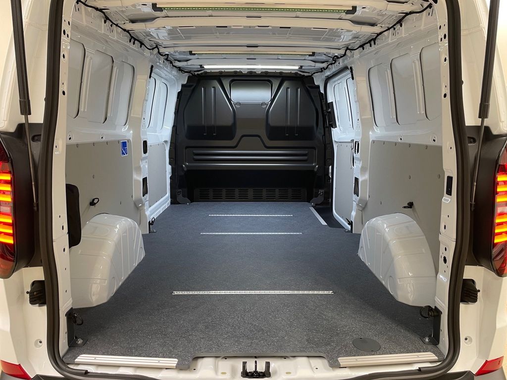 Volkswagen T7 Transporter