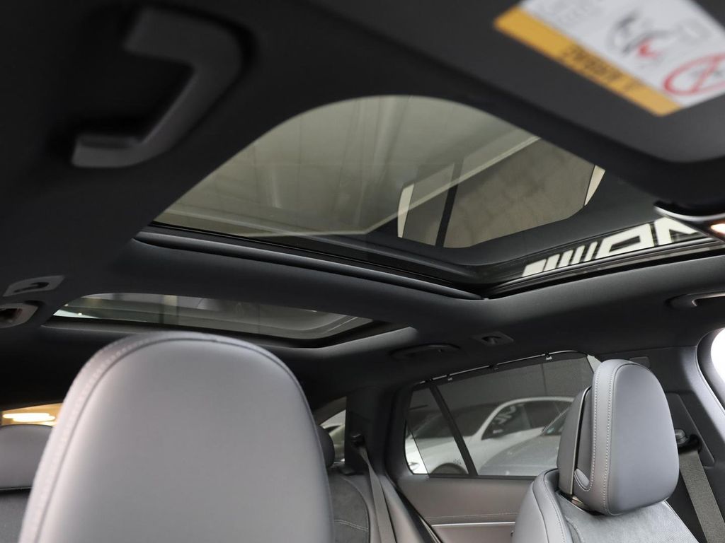 Mercedes-Benz E 300 2025