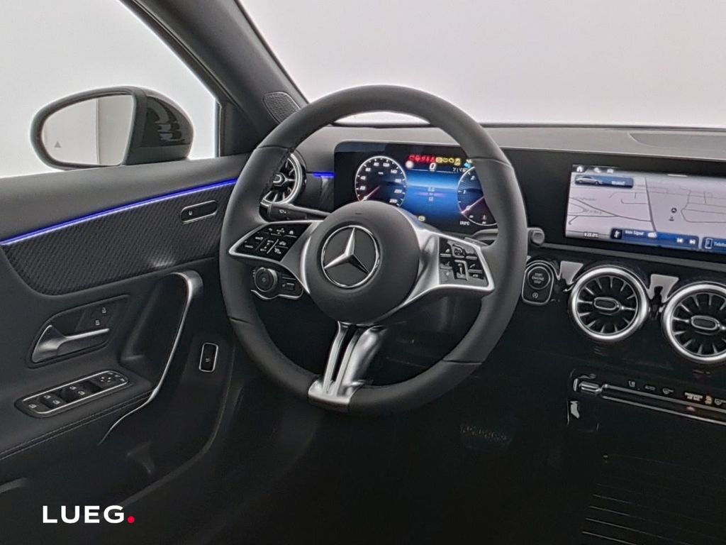 Mercedes-Benz A 180 2025